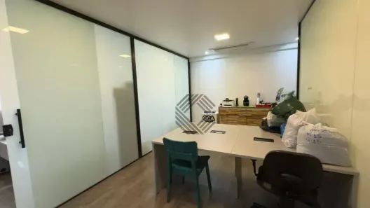Sala Comercial à venda, 42m² no Jardim Portal da Colina, Sorocaba