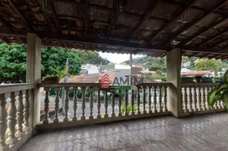 Casa com 7 Quartos à venda, 320m² no Fátima, Niterói