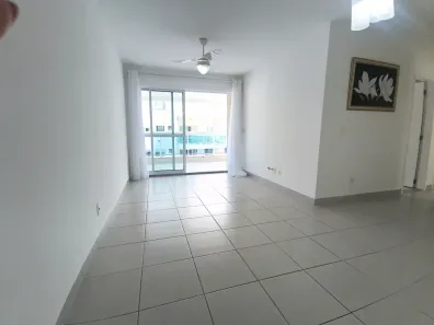 Apartamento com 2 Quartos para alugar, 80m² no Alphaville I, Salvador