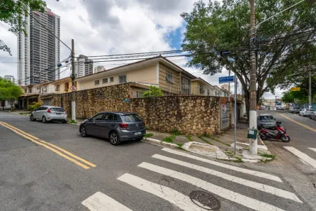 Sobrado com 3 Quartos à venda, 240m² no Vila Firmiano Pinto, São Paulo