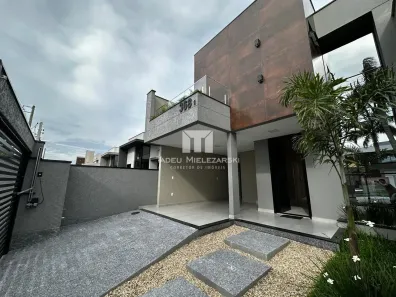 Sobrado com 3 Quartos à venda, 160m² no Bosque da Mata, Tijucas