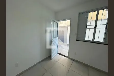 Casa com 1 Quarto para alugar, 50m² no Parque Continental IV, Guarulhos