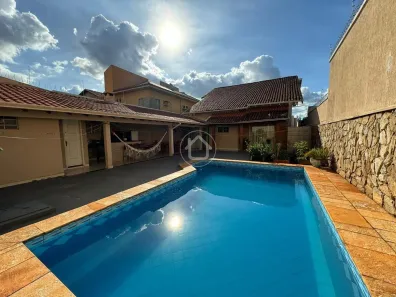 Sobrado com 4 Quartos à venda, 302m² no Vila Miguel Couto, Campo Grande