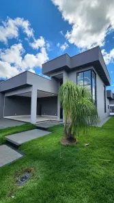 Casa com 3 Quartos à venda, 198m² no Goiânia 2, Goiânia