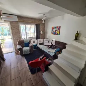 Sobrado com 3 Quartos à venda, 99m² no Rio Branco, Canoas