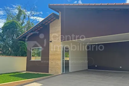 Casa de Condomínio com 3 Quartos à venda, 360m² no Jardim Sao Luis, Peruíbe