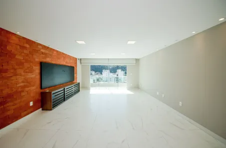 Apartamento com 4 Quartos à venda, 282m² no Teixeiras, Juiz de Fora