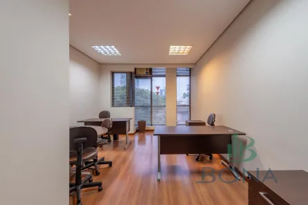 Sala Comercial à venda, 33m² no São João, Porto Alegre
