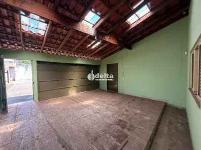 Casa com 3 Quartos à venda, 370m² no Tubalina, Uberlândia