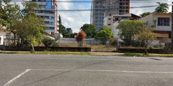 Lote/Terreno à venda, 776m² no Anita Garibaldi, Joinville
