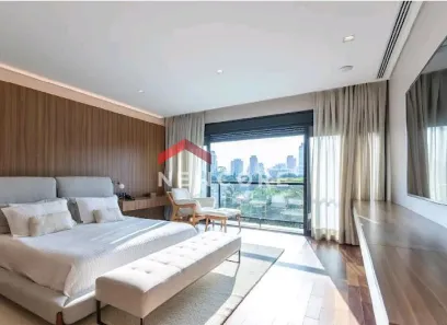 Casa de Condomínio com 3 Quartos à venda, 1200m² no Jardim dos Estados, São Paulo
