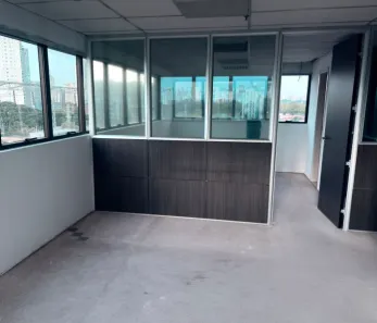 Ponto Comercial para alugar, 45m² no Cidade Monções, São Paulo