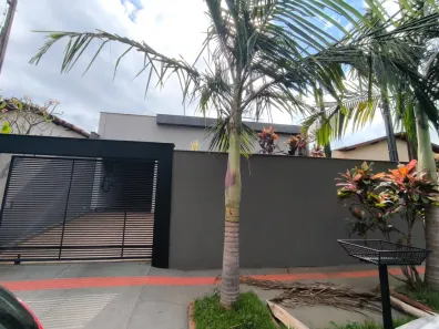 Casa com 3 Quartos à venda, 150m² no Ouro Branco, Londrina