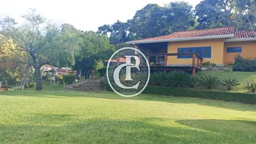 Fazenda/Sítio com 3 Quartos à venda, 250m² no Distrito Industrial, Jambeiro
