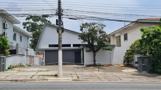 Imóvel Comercial com 8 Quartos para alugar, 226m² no Pacaembu, São Paulo