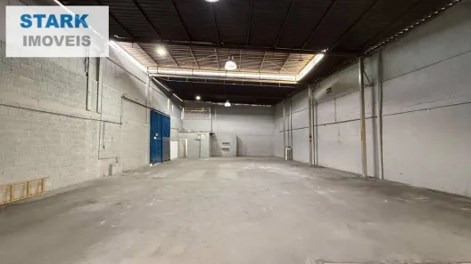 Galpão/Depósito/Armazém para alugar, 400m² no Vila Paris, Contagem
