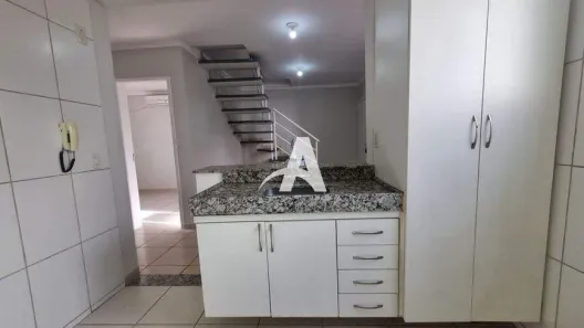Apartamento com 2 Quartos para alugar, 90m² no Santa Mônica, Uberlândia