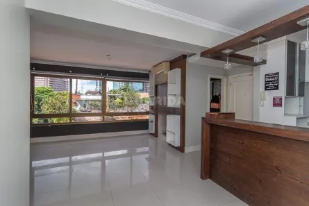 Apartamento com 3 Quartos para alugar, 95m² no Petrópolis, Porto Alegre