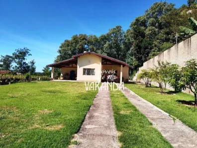 Fazenda/Sítio com 3 Quartos à venda, 240m² no Jardim Niero, Louveira