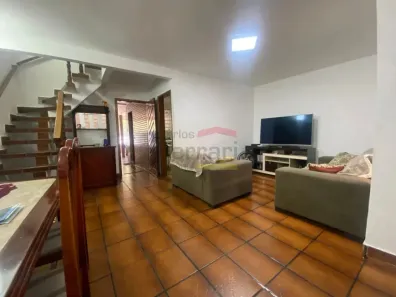 Sobrado com 3 Quartos à venda, 200m² no Vila Nilo, São Paulo