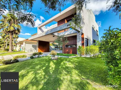 Casa de Condomínio com 3 Quartos à venda, 300m² no Vila Nova, Porto Alegre