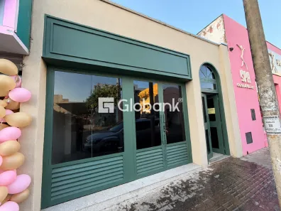 Ponto Comercial para alugar, 100m² no Centro, Montes Claros