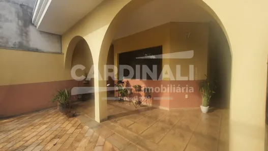 Casa com 3 Quartos à venda, 239m² no Jardim Cardinalli, São Carlos