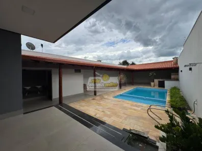 Casa com 3 Quartos à venda, 239m² no Fabrício, Uberaba