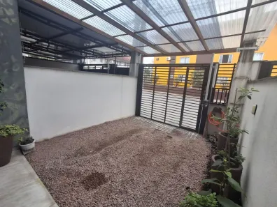 Casa com 2 Quartos à venda, 76m² no Costa e Silva, Joinville