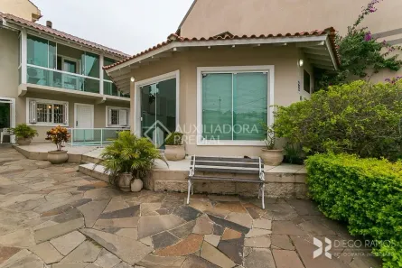 Casa com 3 Quartos à venda, 189m² no Medianeira, Porto Alegre