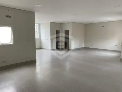 Prédio Comercial para alugar, 200m² no Vila Altinópolis, Bauru