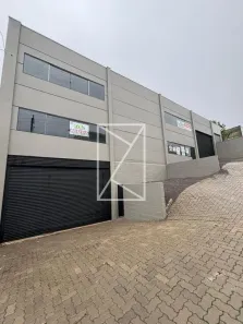 Prédio Comercial para alugar, 1000m² no Cidade Nova, Caxias do Sul