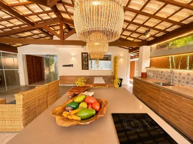 Casa de Condomínio com 4 Quartos à venda, 296m² no Stella Maris, Salvador