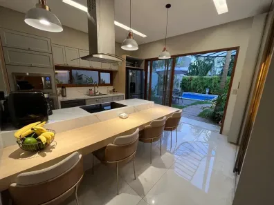 Casa de Condomínio com 5 Quartos para alugar, 270m² no Residencial Goiânia Golfe Clube, Goiânia