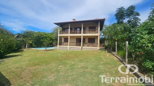 Casa com 3 Quartos para alugar, 120m² no , Imbituba