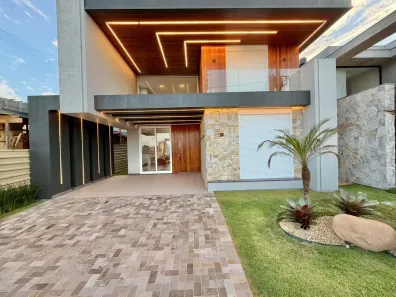 Casa de Condomínio com 4 Quartos à venda, 245m² no XANGRI-LÁ, Xangri-lá