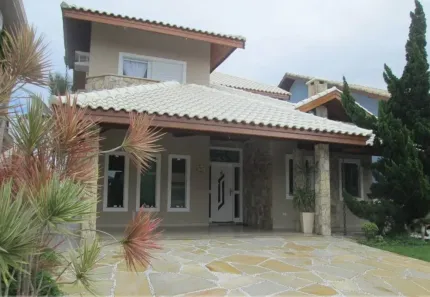 Sobrado com 4 Quartos à venda, 300m² no Jardim Peruibe, Peruíbe