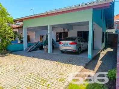 Casa com 2 Quartos à venda, 80m² no Centro, Balneário Barra do Sul