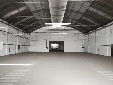 Galpão/Depósito/Armazém para alugar, 8000m² no Vigário Geral, Rio de Janeiro