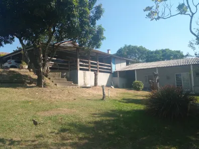 Fazenda/Sítio com 3 Quartos à venda, 2268m² no Chácaras Reunidas Igarapés, Jacareí