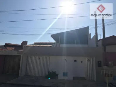 Casa com 4 Quartos à venda, 167m² no Engenheiro Luciano Cavalcante, Fortaleza