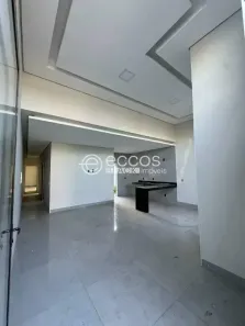 Casa com 3 Quartos à venda, 90m² no Jardim Brasília, Uberlândia