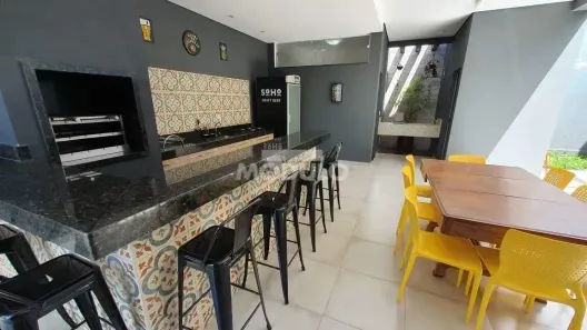 Casa com 3 Quartos à venda, 189m² no Dona Zulmira, Uberlândia