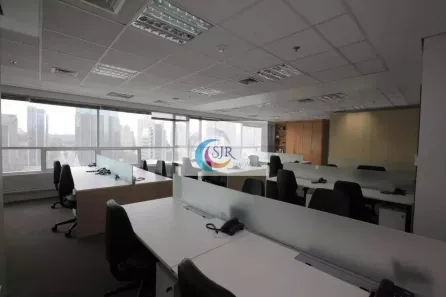 Sala Comercial para alugar, 122m² no Jardim das Acácias, São Paulo