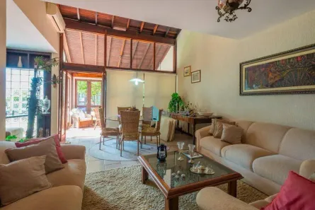 Casa com 4 Quartos à venda, 227m² no Santa Mônica, Florianópolis