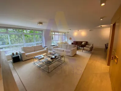 Apartamento com 3 Quartos à venda, 240m² no Jardim Europa, São Paulo
