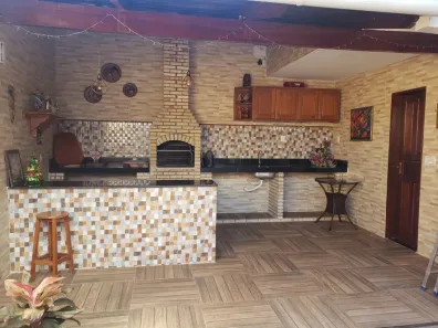 Sobrado com 3 Quartos à venda, 100m² no Jardim Quaresmeira, Suzano