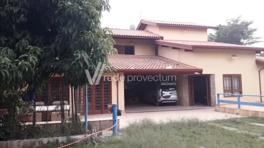 Sobrado com 3 Quartos à venda, 215m² no Parque Rural Fazenda Santa Cândida, Campinas