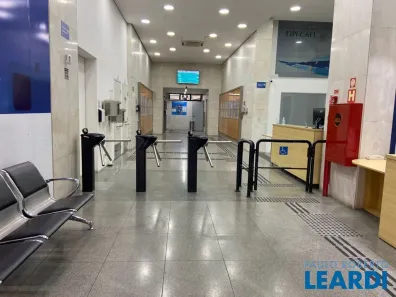 Sala Comercial para alugar, 250m² no Liberdade, São Paulo