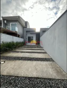 Casa com 2 Quartos à venda, 57m² no Morro do Meio, Joinville